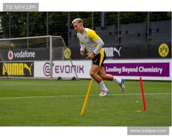 拜仁对施洛特贝克有兴趣但非优先引援目标