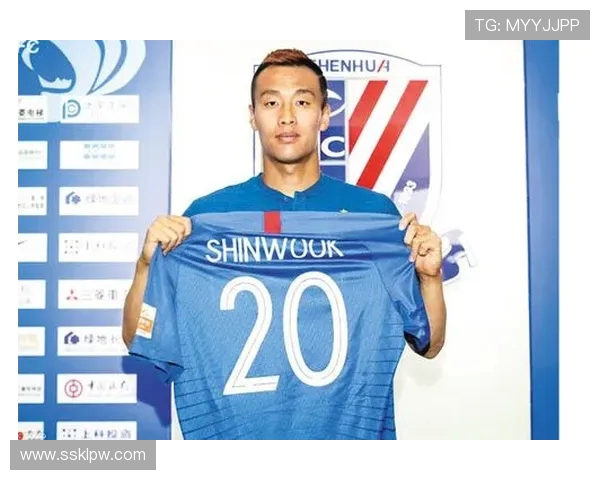 韩国国脚金信煜宣布将在赛季结束后退役 曾效力申花并征战多个重要赛事