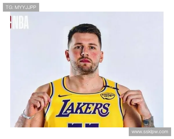 原创东契奇确定明日缺阵,迎接家庭新生命喜讯 原创东契奇确定明日缺阵,迎接家庭新生命喜讯